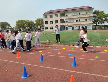 江西永新县高市乡小学体育公开课教研展示活动