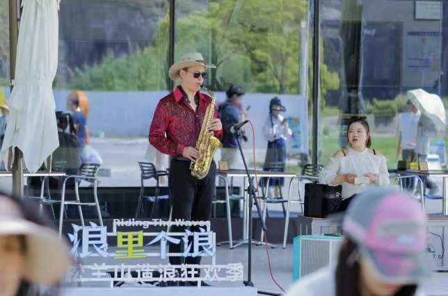 浪起松兰：北纬30°最美海岸线的无限裂变