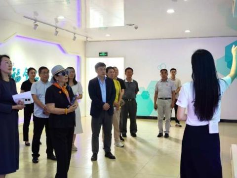 传承红色基因 共筑“幸福”企业——青岛市红色文化研究会走进青岛万福集团研学交流