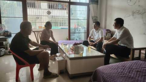 江西安远县天心镇：开展“七一”走访慰问活动