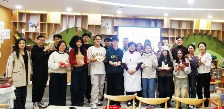 文化解码 + AI创意，一场多方共创开放设计实践