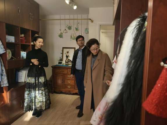 走访会员姜小奚——退伍女兵匠心筑“奚境”拥军定制显担当