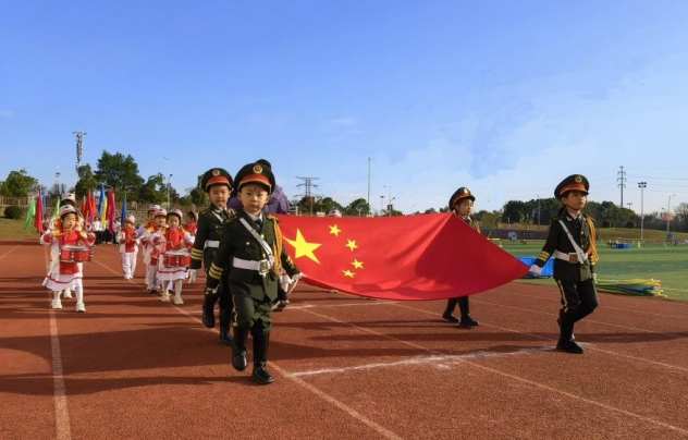 江西吉安幼专附属幼儿园亲子运动会解锁运动新童趣