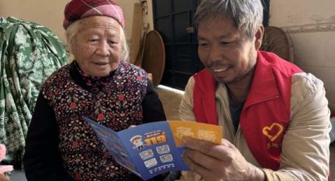 江西安远县塘村乡：冬季消防安全入户宣传，织密乡村安全防护网