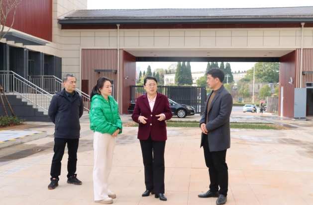 吉安市政府副市长周密到吉安市阳光学校调研