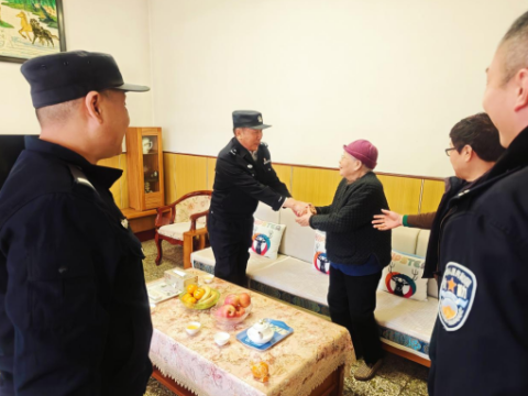 河北石家庄丨轨道分局党委一行慰问一线警员家庭