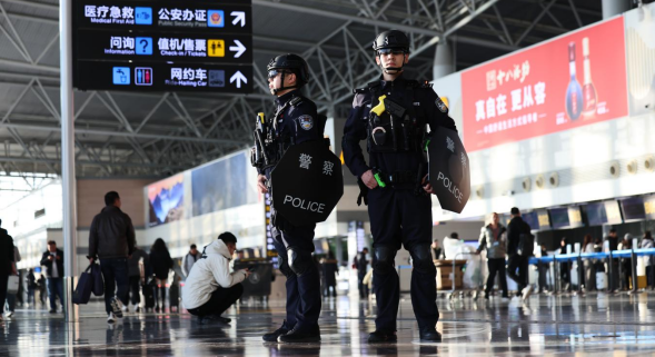 春运护航丨云端守护不打烊 机场公安暖归途