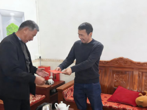 江西安远县塘村乡：春节慰问暖寒冬 携手共迎新春来