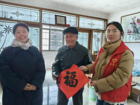 江西奉新罗山社区:寒冬送暖显温情