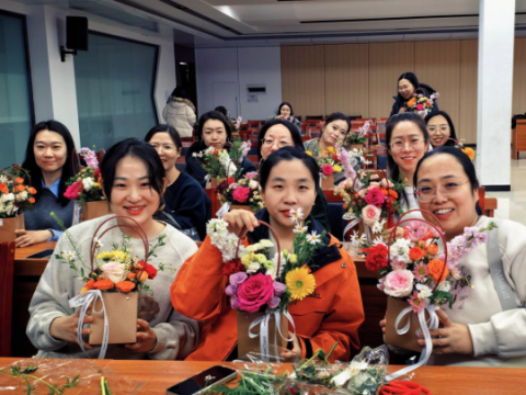 河北地矿丨水文四队：花香悦生活 巾帼绽芳华
