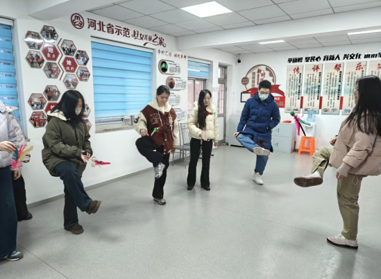 河北沧州∣兴元社区举办青年趣味运动会