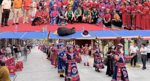 广西南宁良庆区弘良社区：开展三月三&ldquo;弘星伴歌入三月 邻里同心话民族&rdquo;特色活动