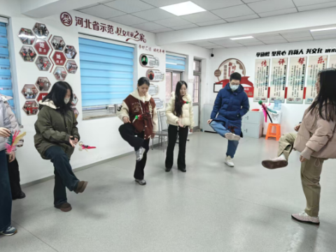 河北沧州∣兴元社区举办青年趣味运动会