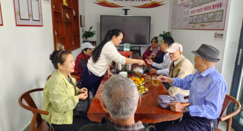 云南勐海镇佛双社区：守护&ldquo;一老一小&rdquo;幸福路，暖心服务润朝夕