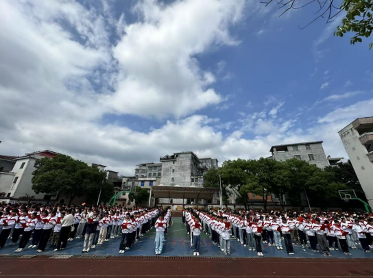 党建引领传经典 诵读正气铸初心——江西永新县实验小学纪念文天祥诞辰790周年诵读主题活动