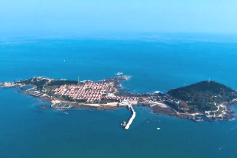 生态优先，基石永固：青岛海岛保护开发中的修复与旅游共赢