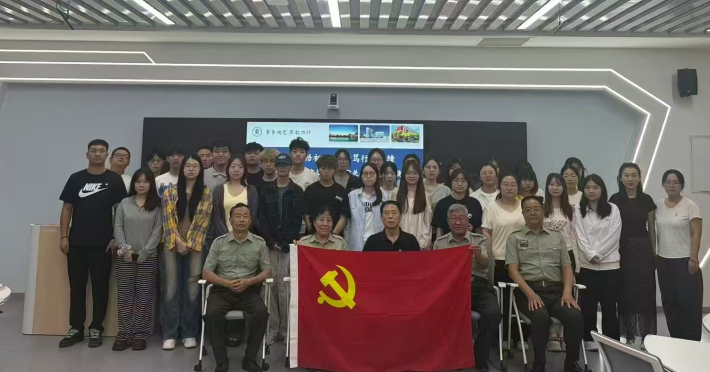 银发忆长征 青春启新途