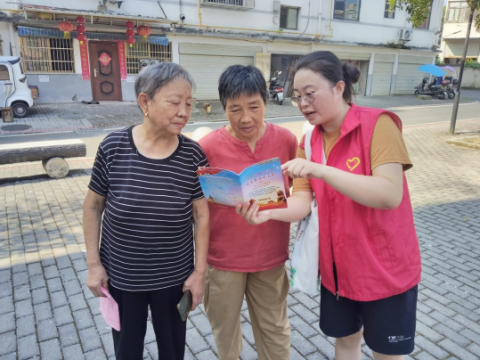 江西奉新罗山社区：普法宣传进小区 法治意识入民心