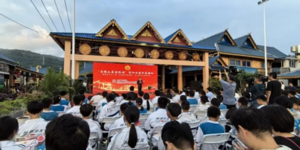 昆明市总工会：&ldquo;暖心四送&rdquo;抒写&ldquo;暖边固防&rdquo;工会答卷