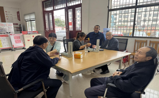 普岭社区：重阳敬老，情暖社区